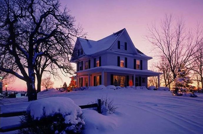 Reasons for Buying a Home in the Winter | The Goodhart Group