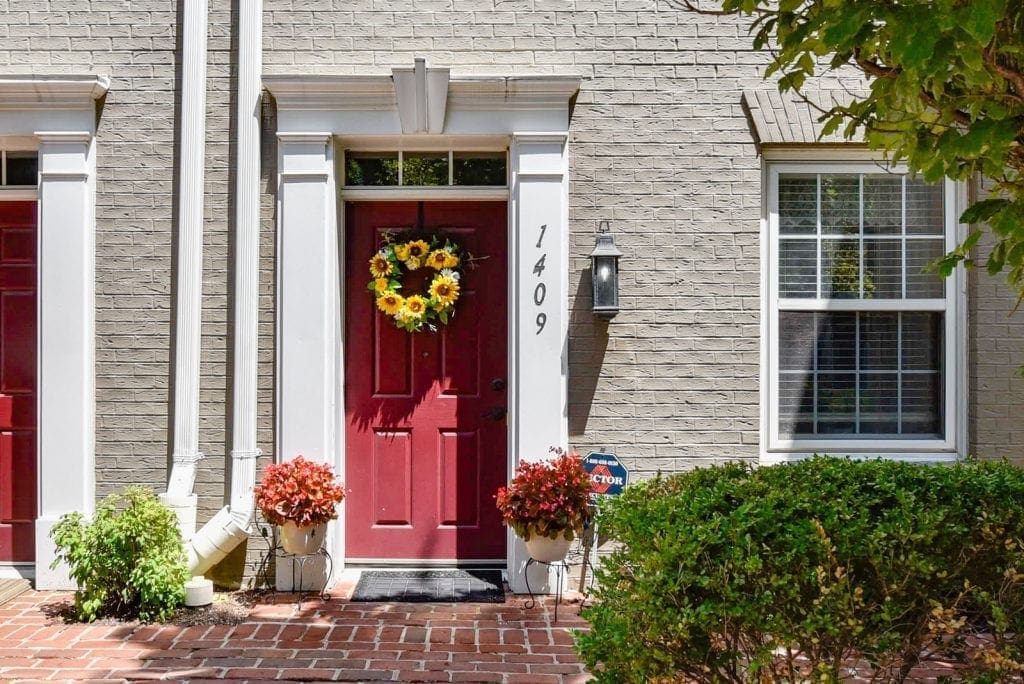 1409 Roundhouse Lane, Alexandria, VA 22314