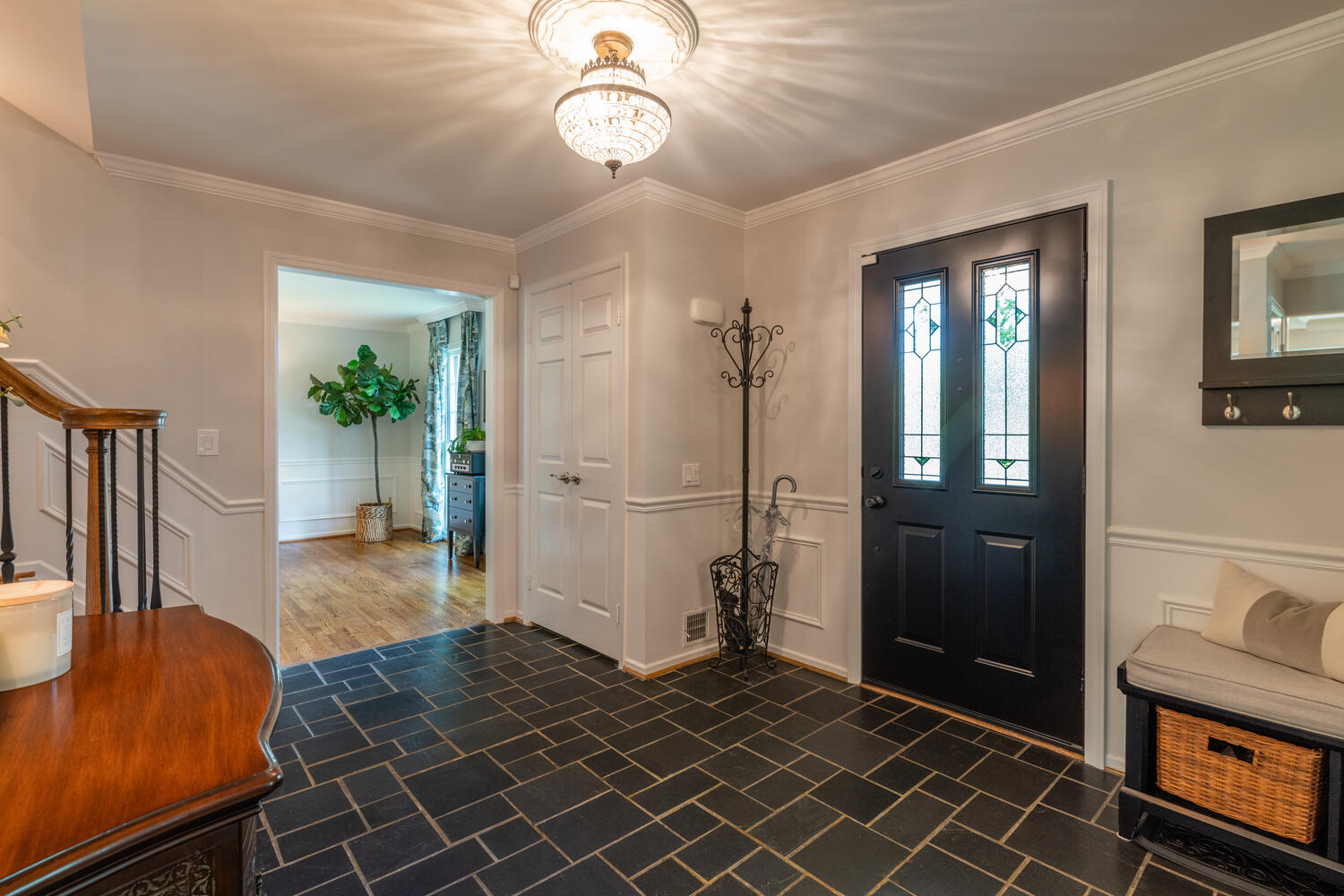 3805 Griffith Place | Seminary Ridge | Entry