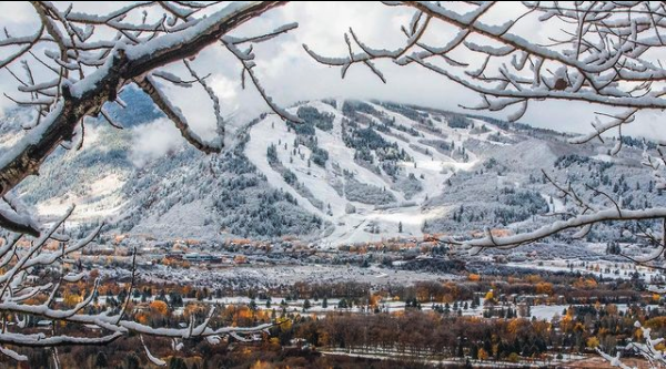 An Aspen, Colorado Getaway: Compass Style