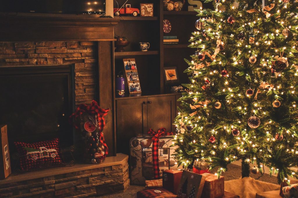 The Benefits of Listing Your Home Around the Holidays