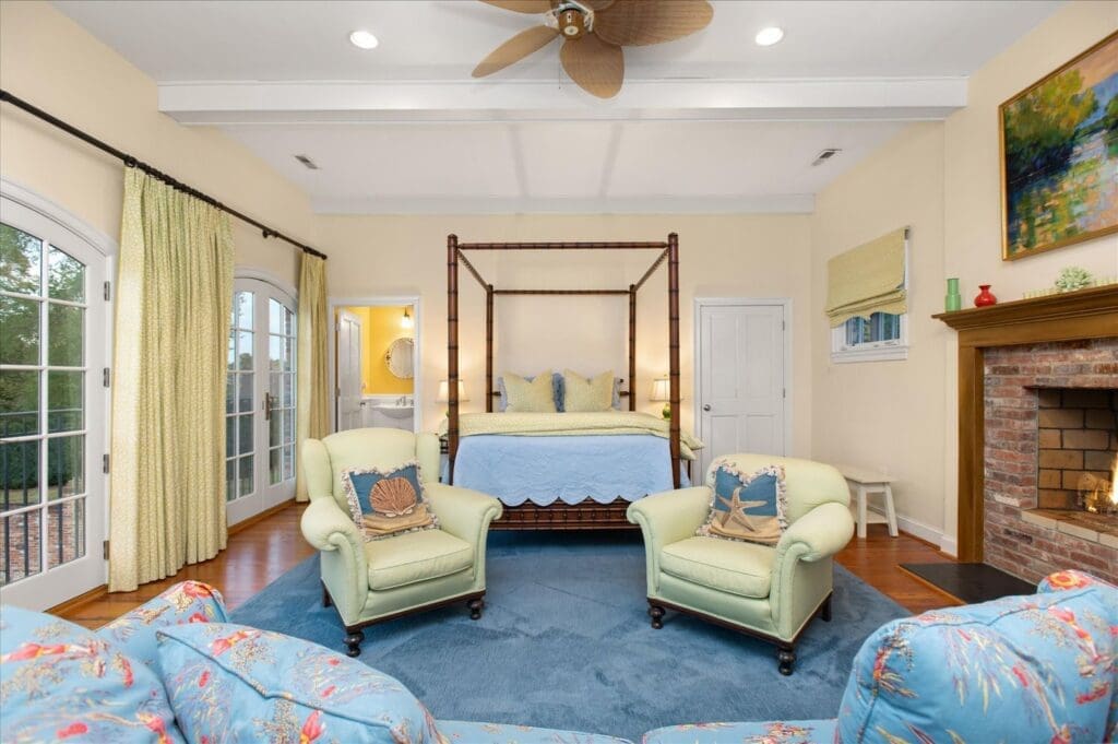 a charming bedroom